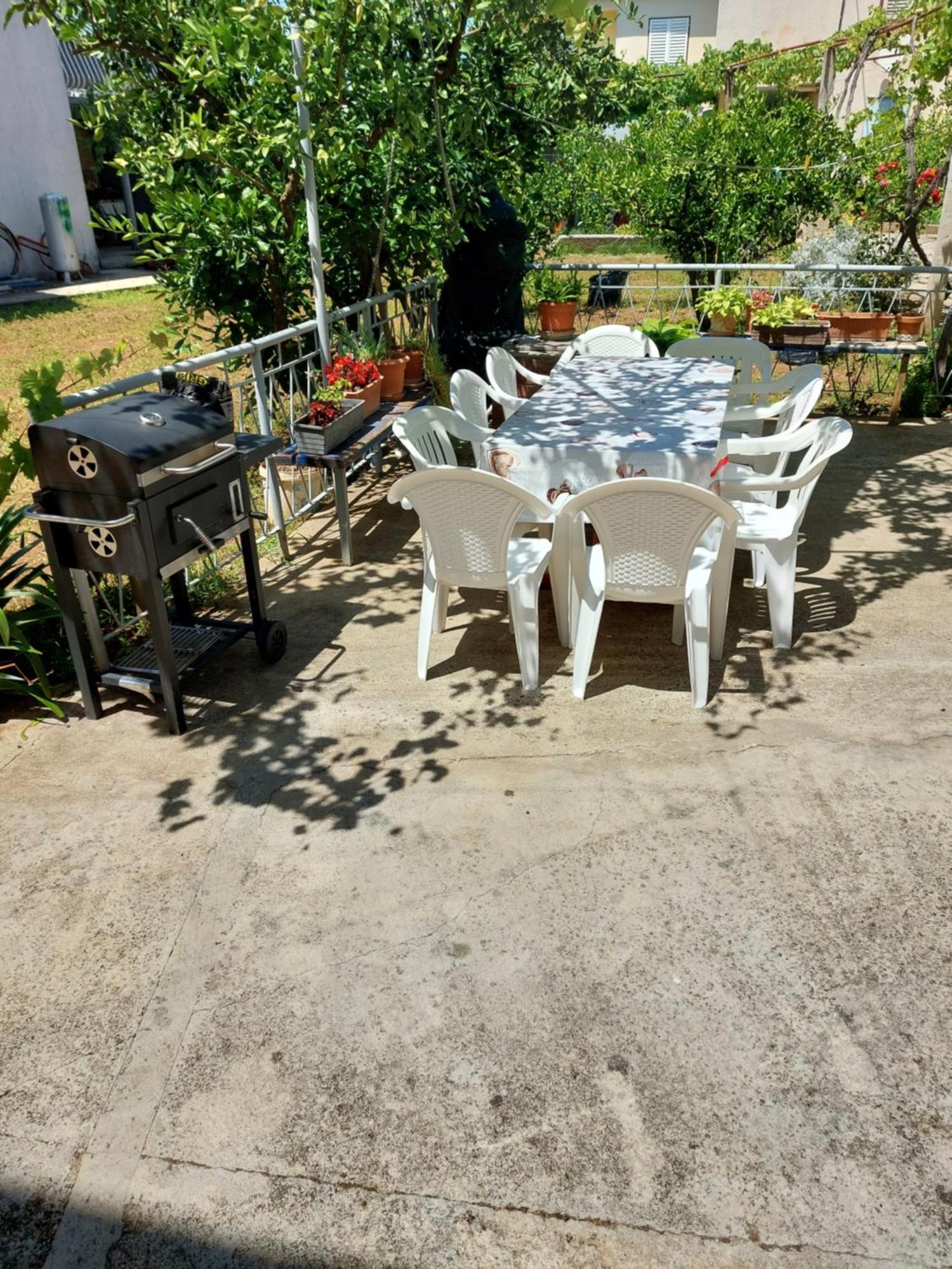 Holiday House Fila Туран Екстериор снимка